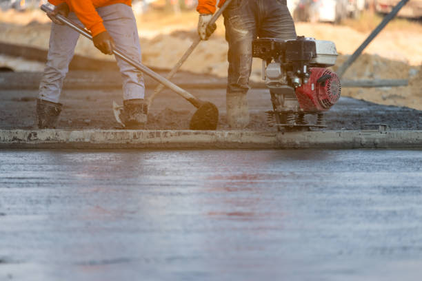 Best Concrete Flooring Contractor  in River Hills, WI