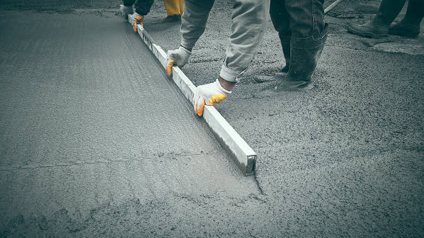 Best Driveways & Floors  in River Hills, WI
